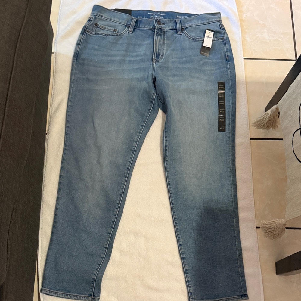 Banana Republic Men's Light Blue Relaxed Jeans